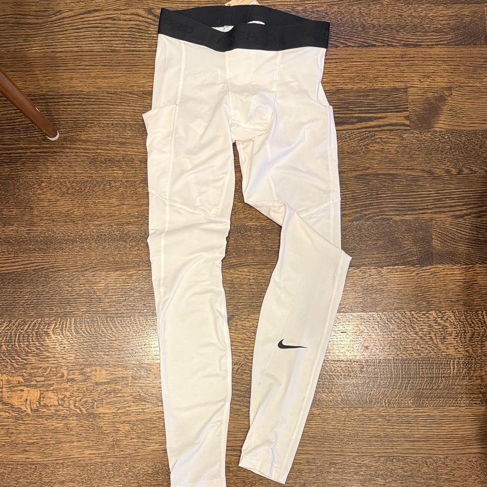 Nike Mens White and Black Leggings